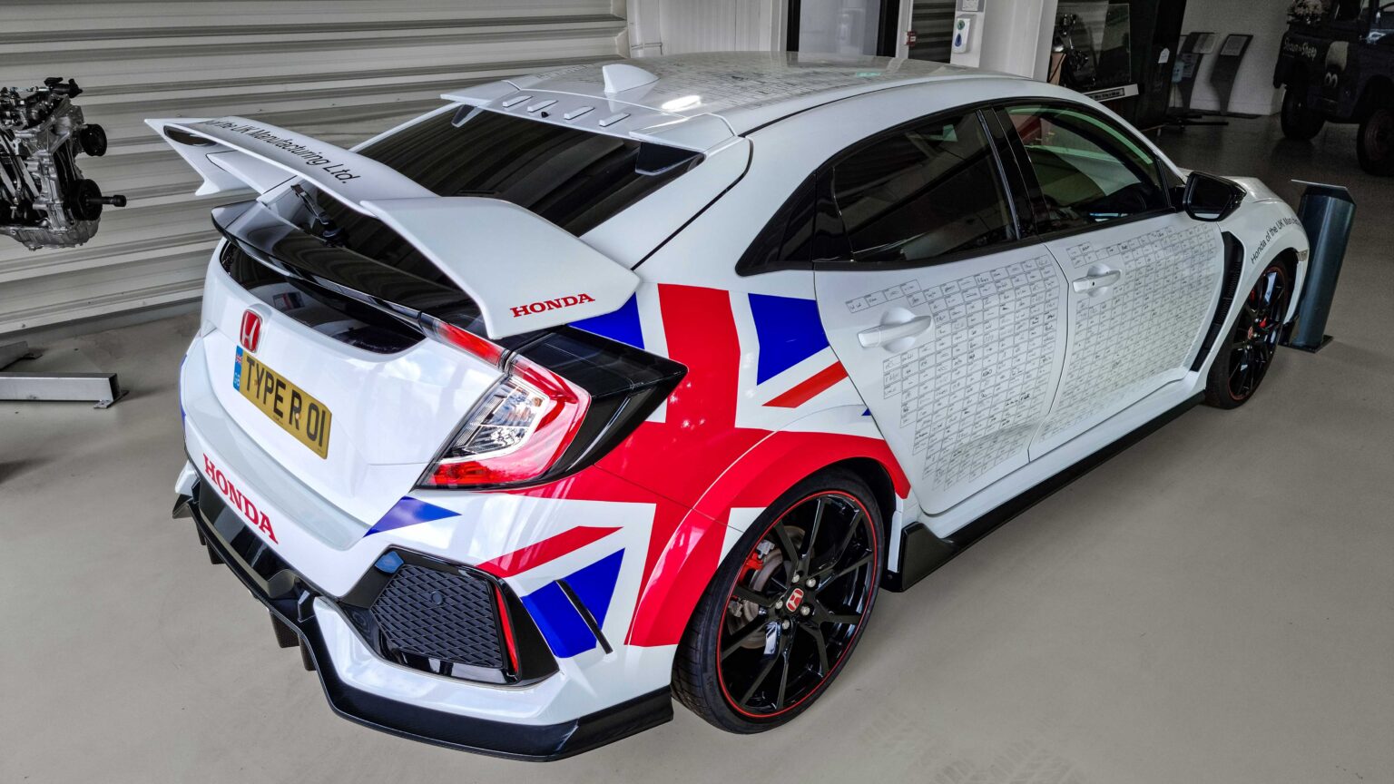 Honda-Civic-Type-R-2021-The-last-car-from-Swindon-factory