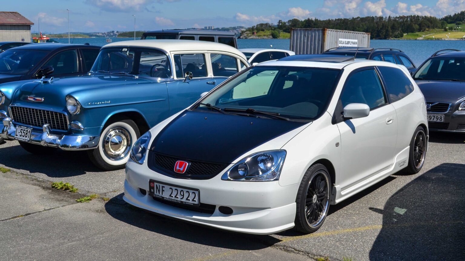 Honda-Civic-Type-R-white