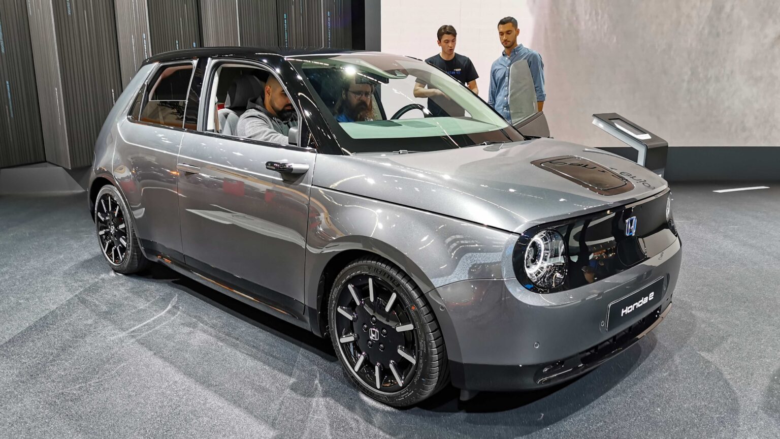 Honda-E-intro-at-IAA-2019