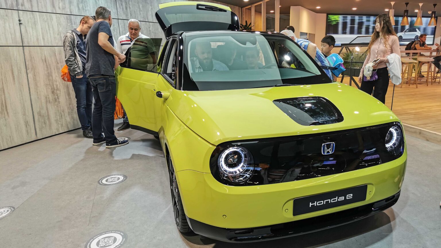 Honda-E-open