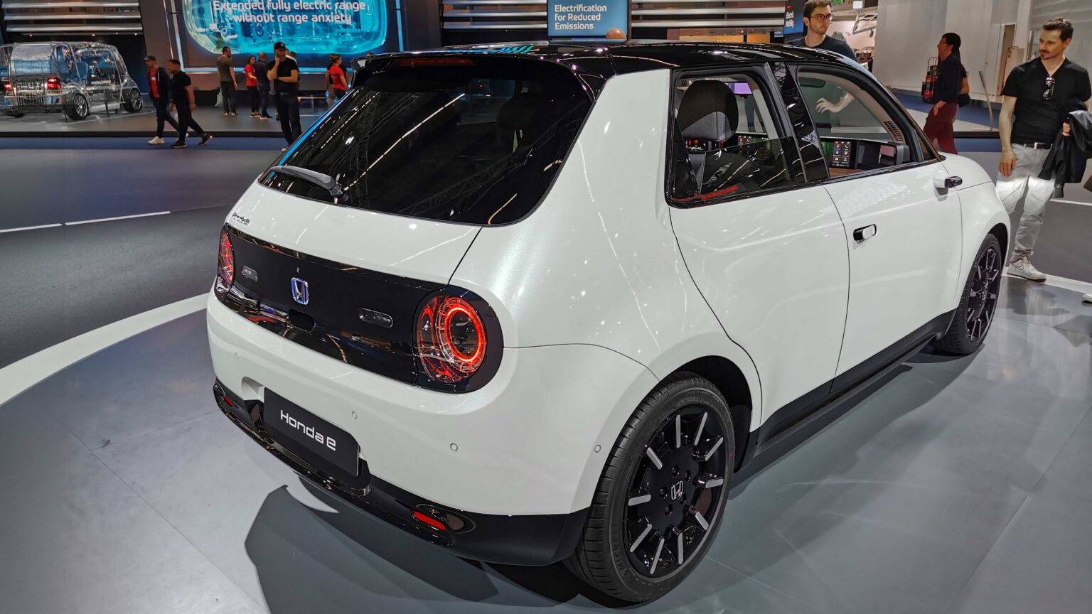 Honda-E-white
