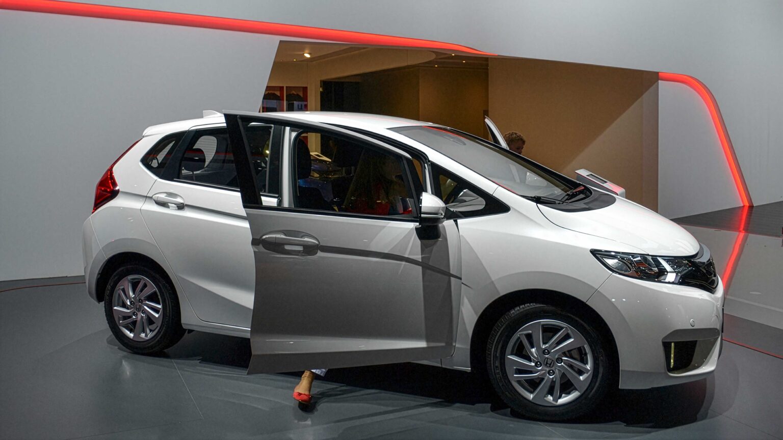 Honda-Jazz-white