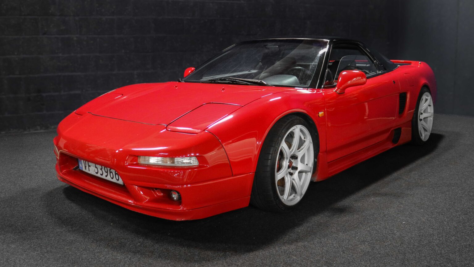 Honda-NSX-eyes-closed