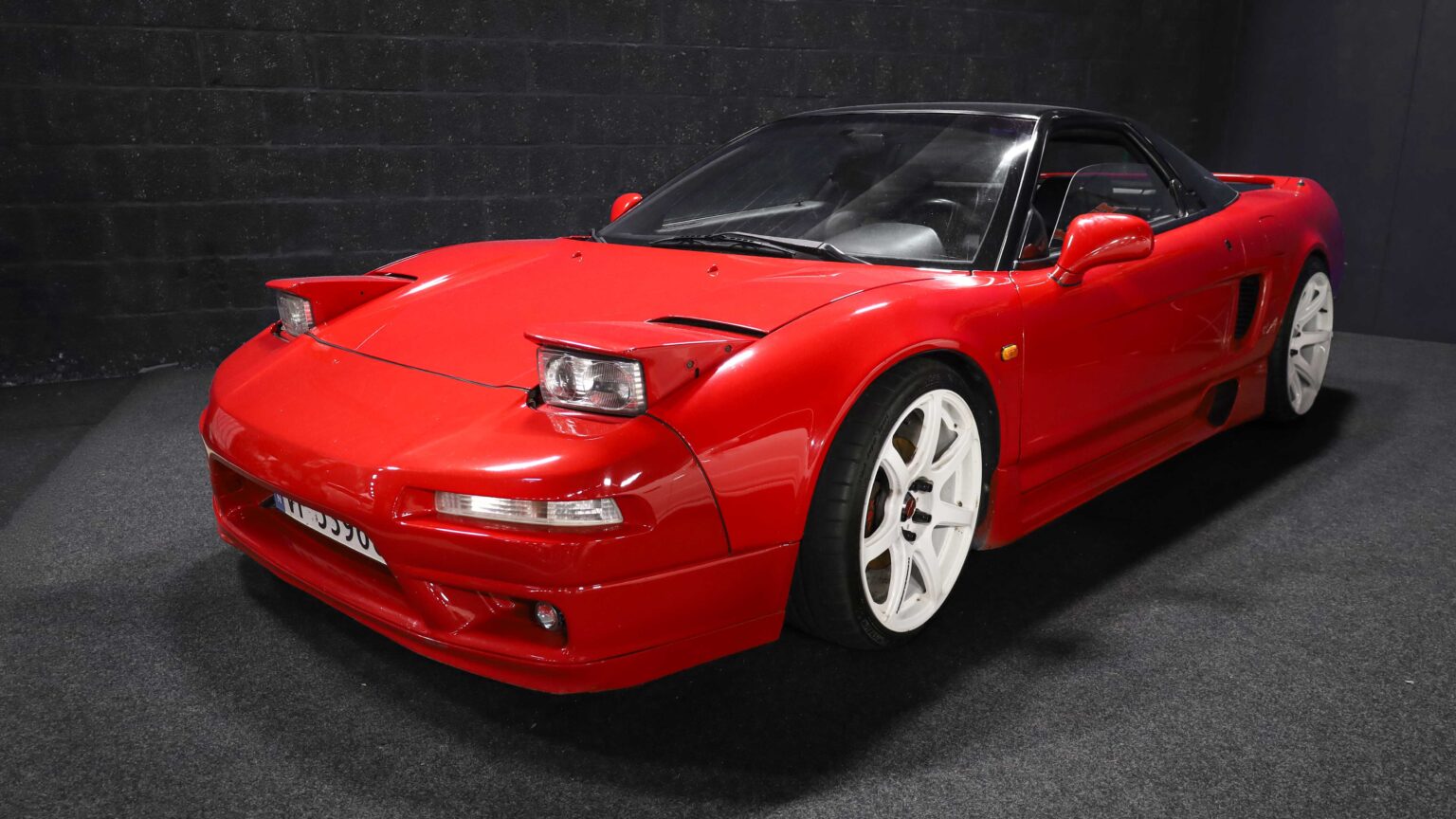 Honda-NSX-eyes-open