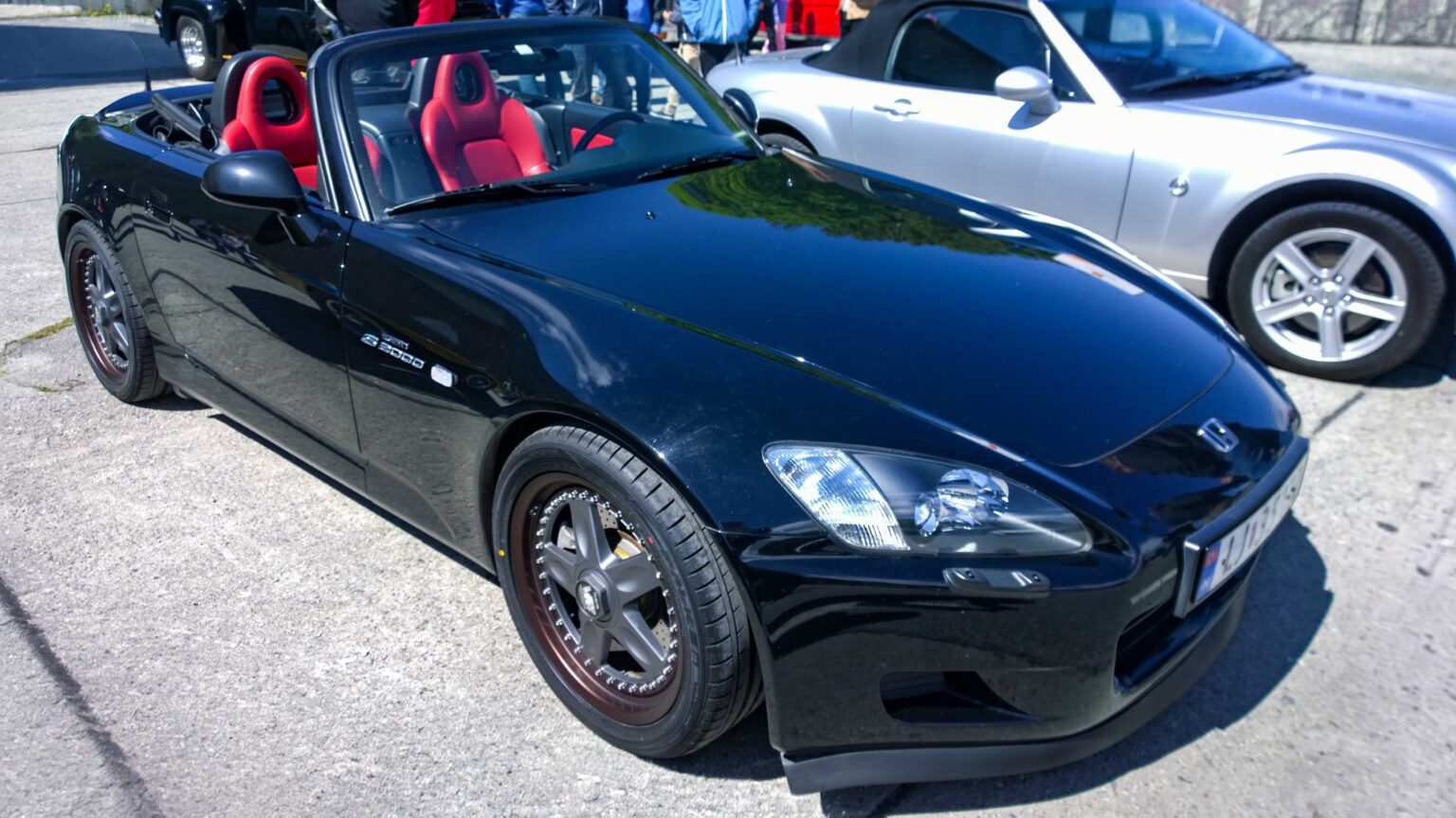 Honda-S2000-black-side