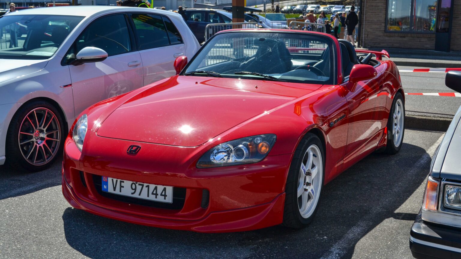 Honda-S2000-front-parked