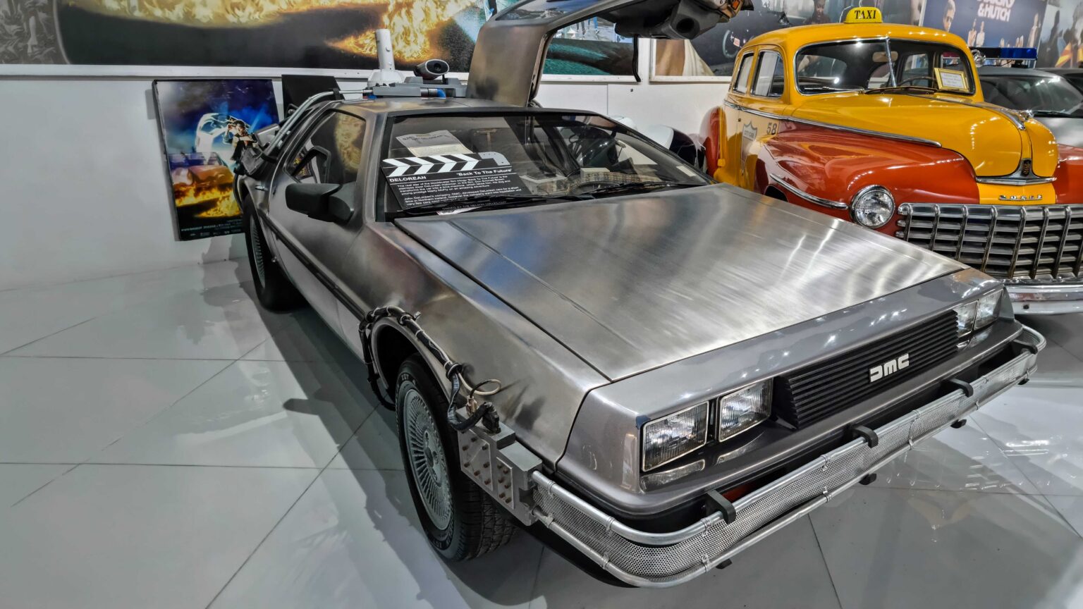 Delorean-DMC-12