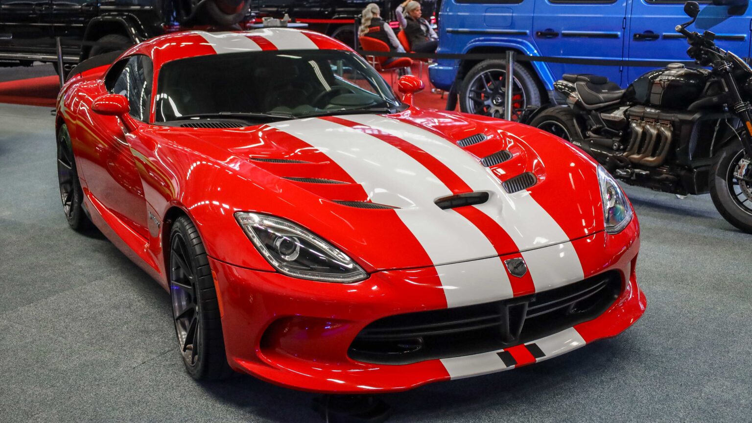Dodge-Viper-red-front