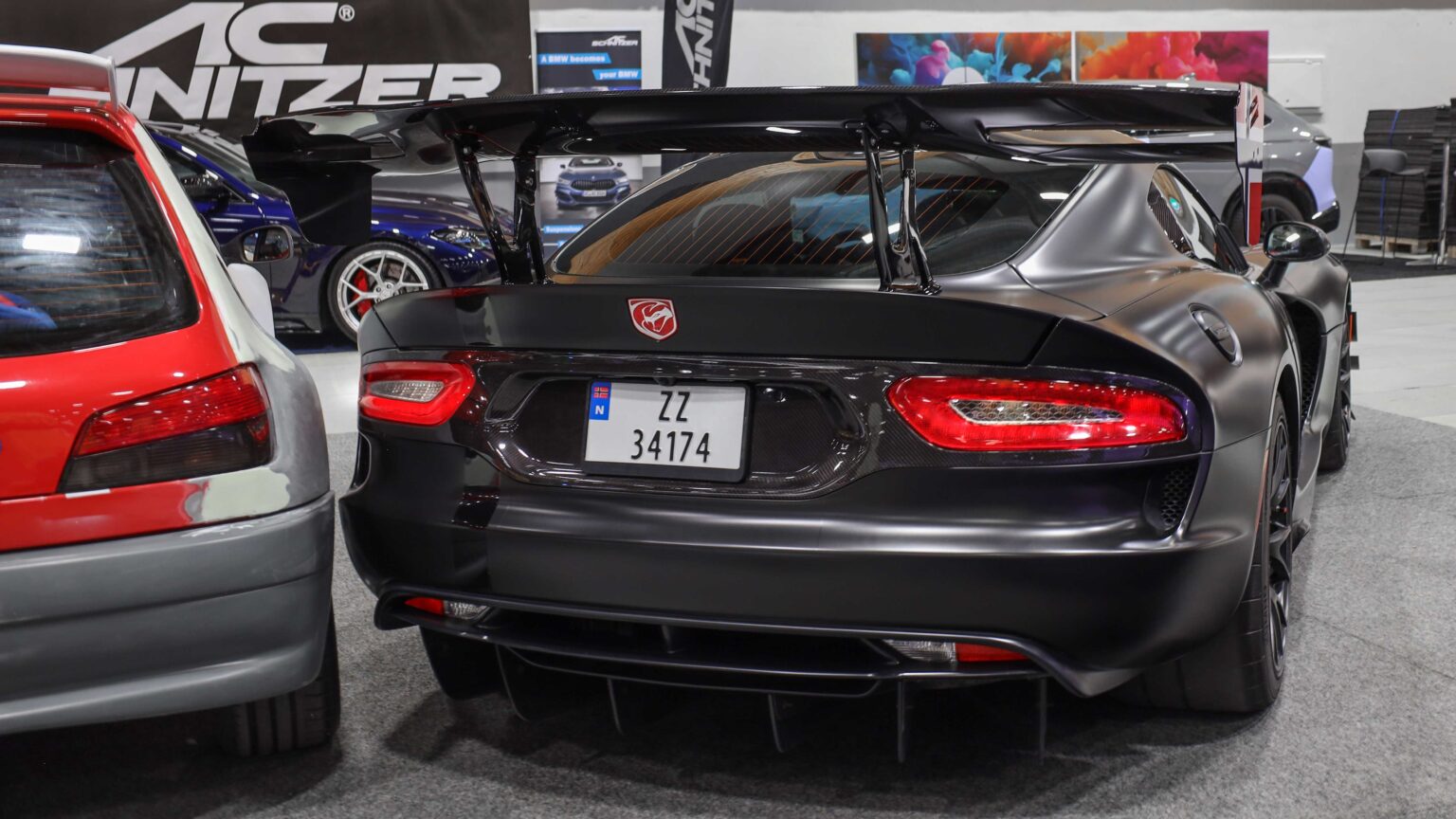 Dodge-Viper-wing