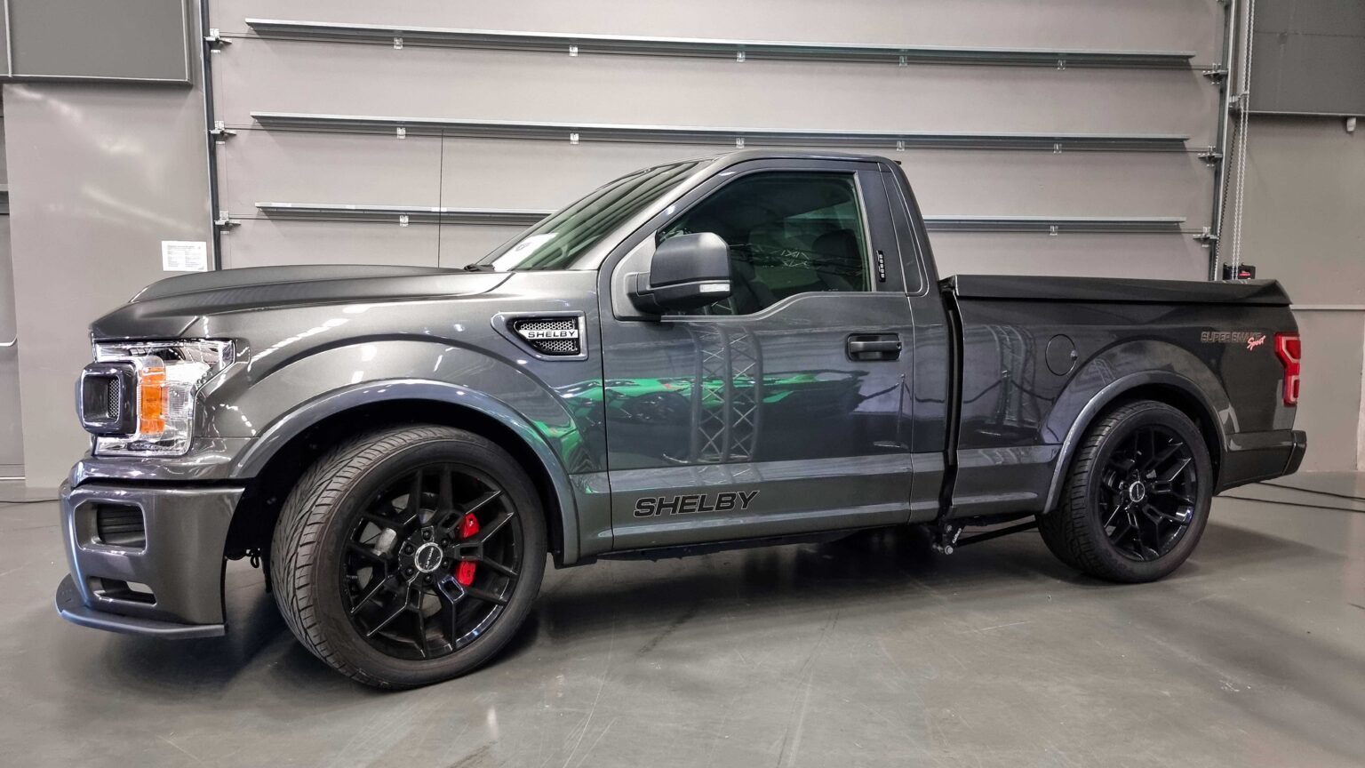 Ford-F-150-Shelby-Supersnake-Sport-2022