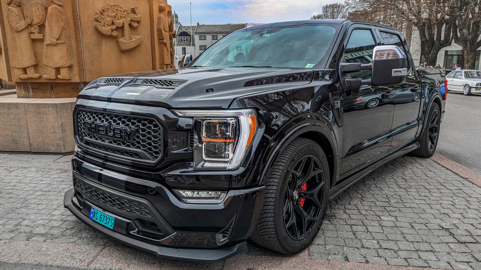 Ford-Shelby-F-150-Supersnake-front-2022