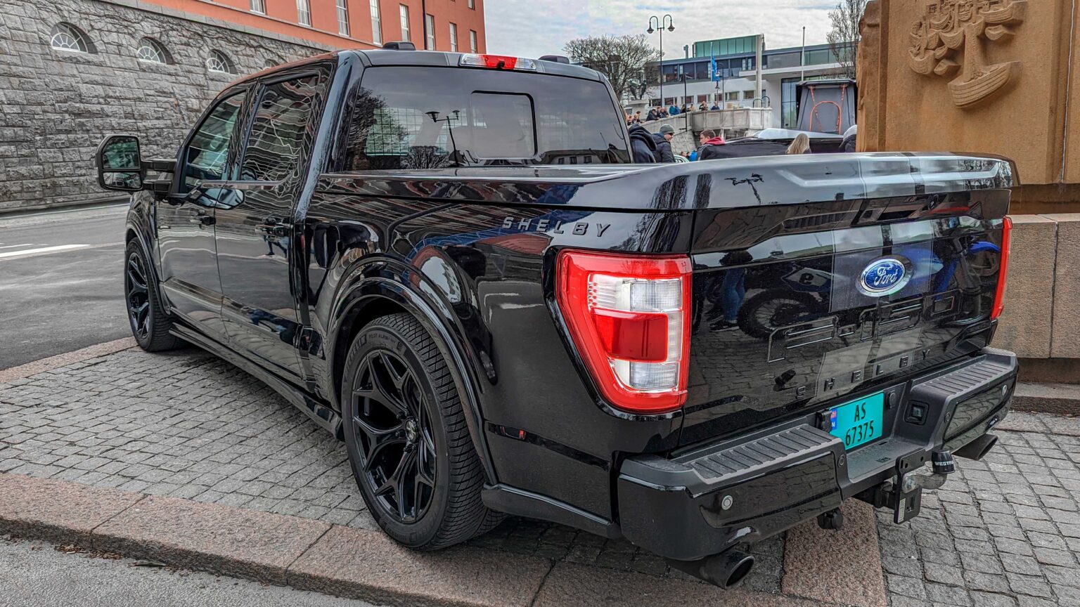 Ford-Shelby-F-150-Supersnake-side-2022