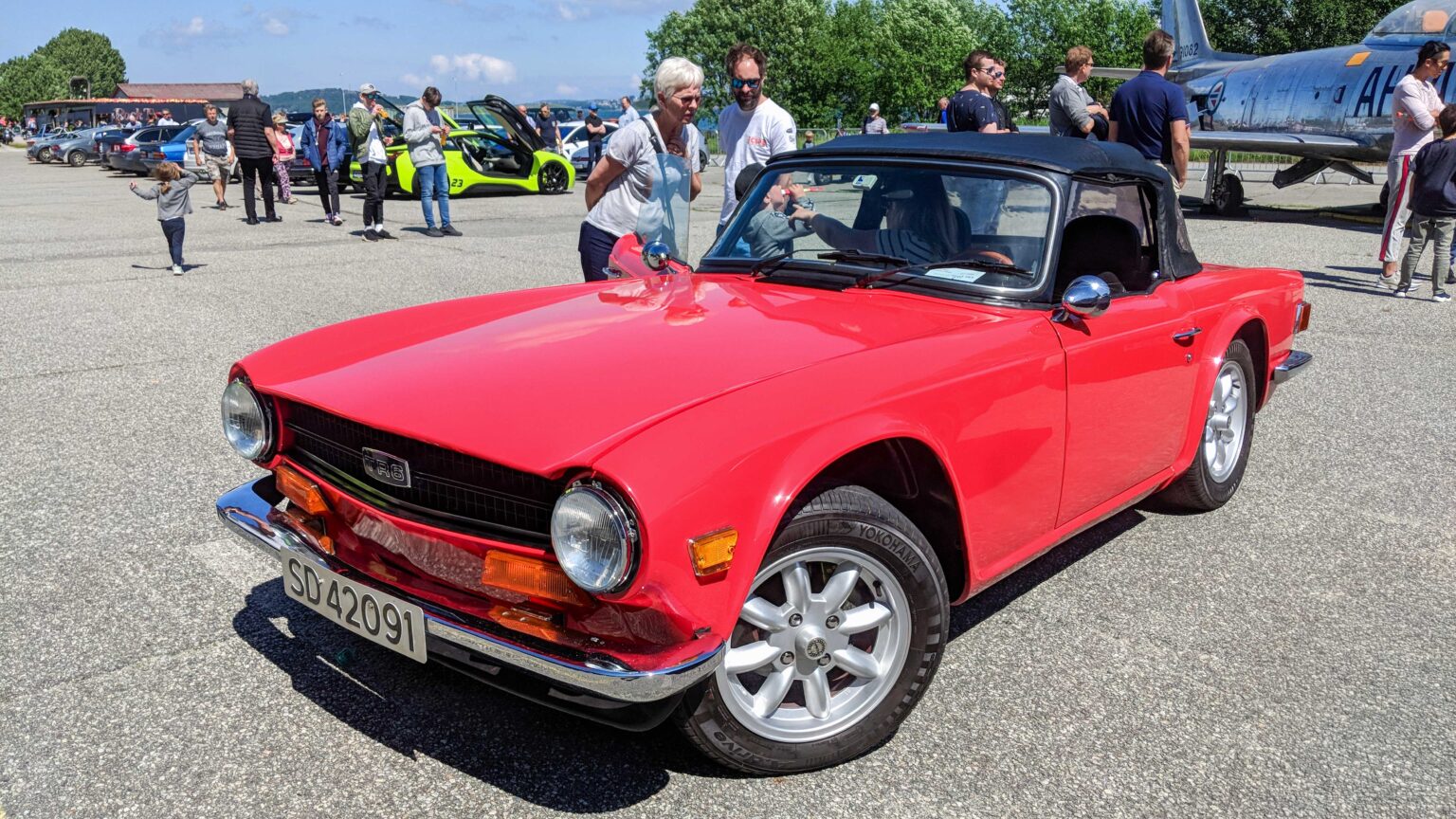 Triumph-TR-6-1974