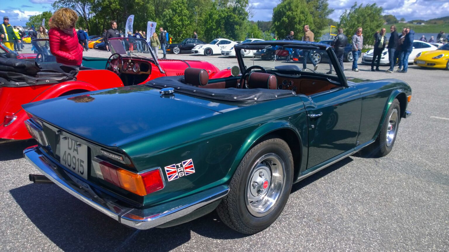 Triumph-TR-6-open