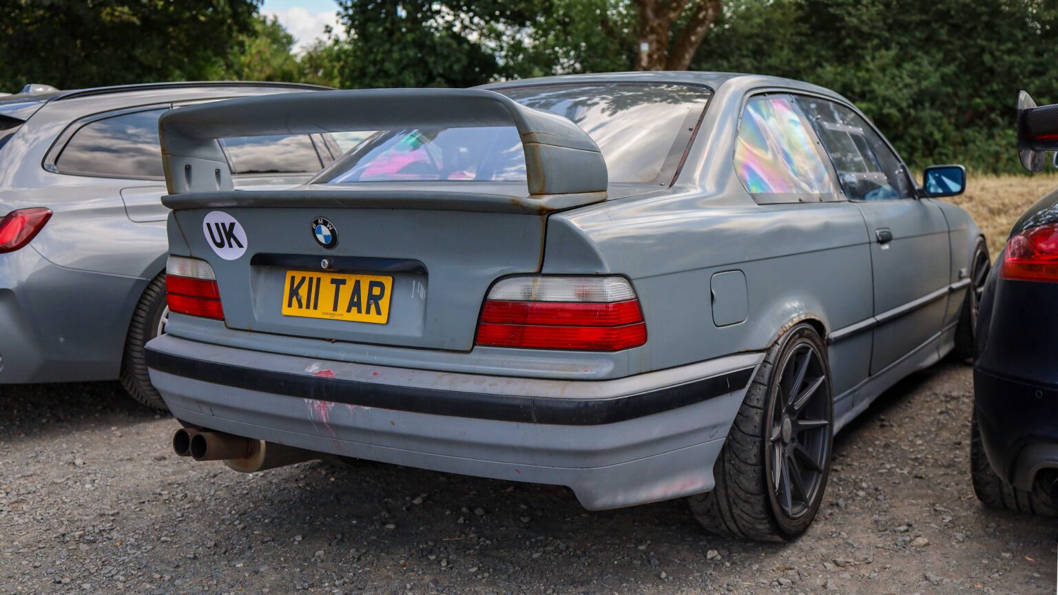 BMW-3-series-E36-Coupe-at-Nurburgring-Parking