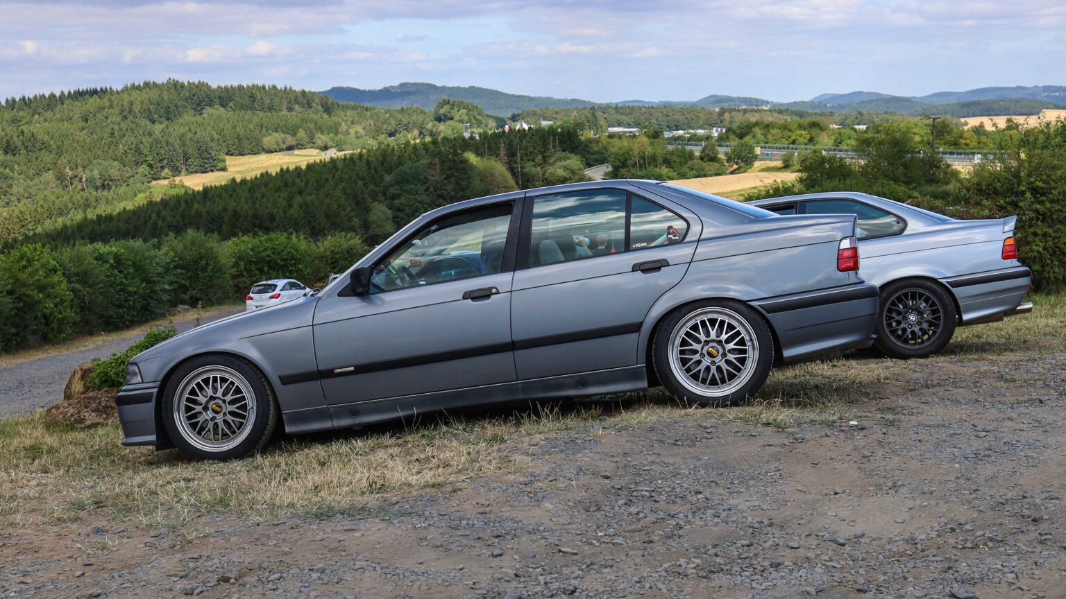 BMW-3-series-E36-at-Nurburgring-Parking