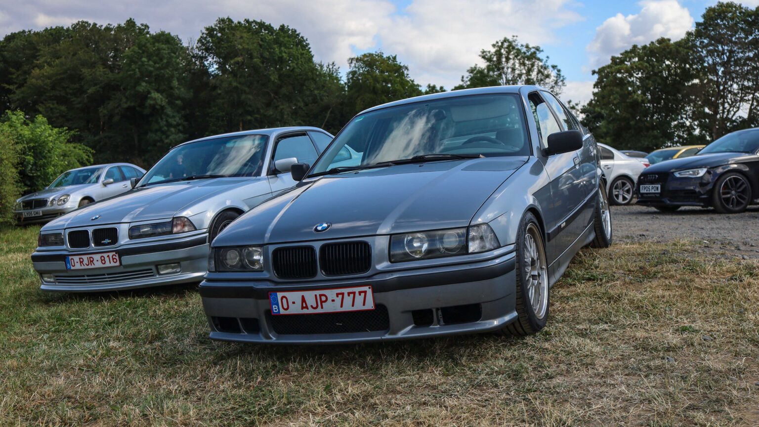 BMW-3-series-E36-front