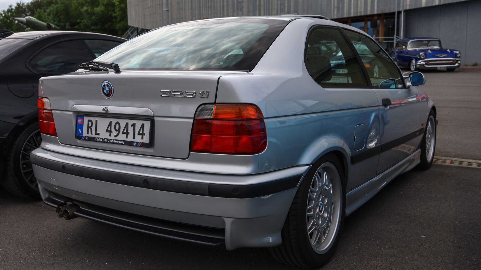 BMW-323-ti-E36