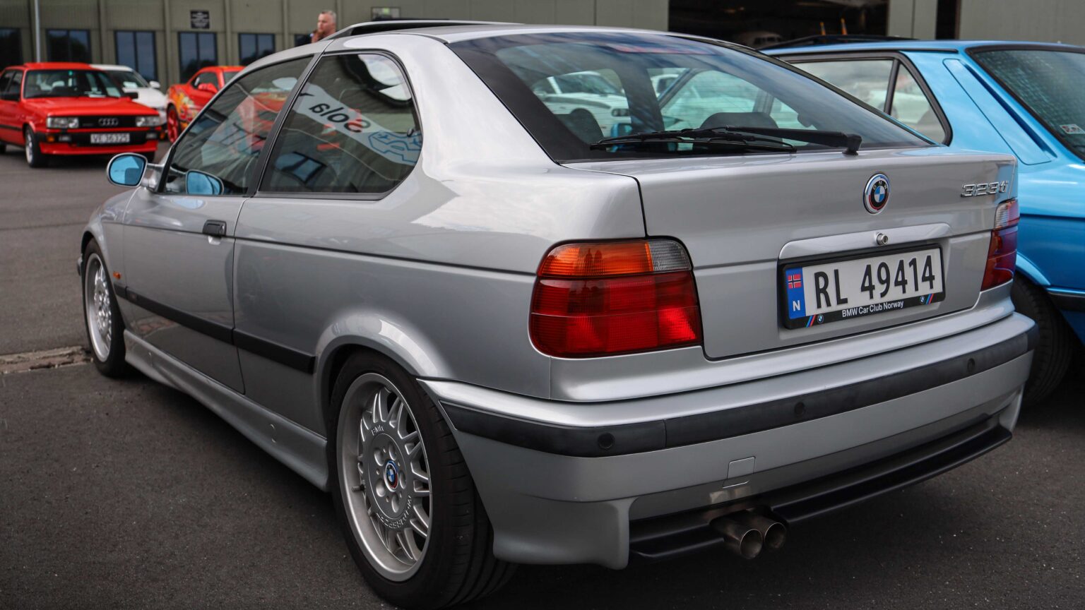 BMW-323-ti-rear