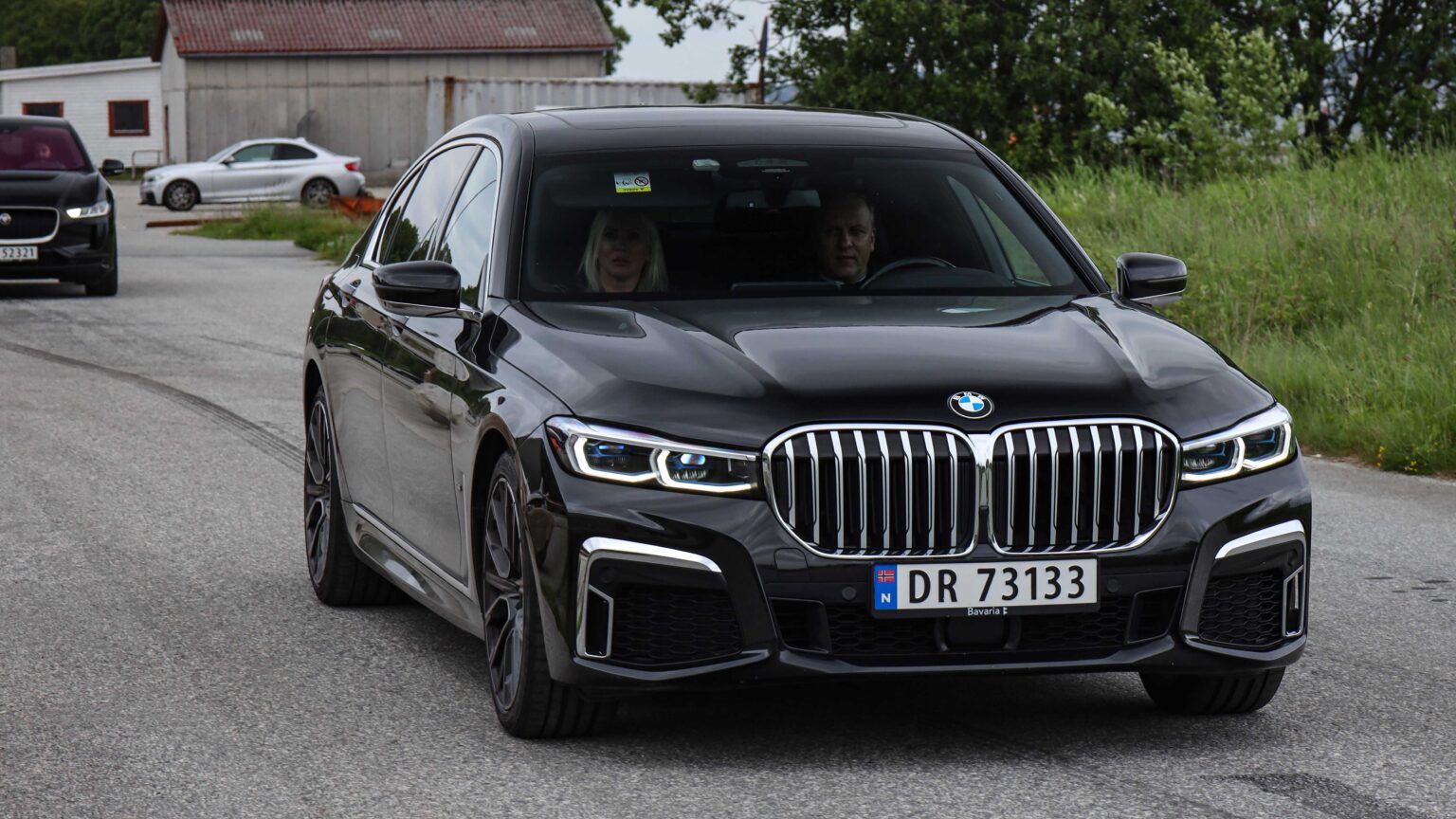 BMW-745Le-xDrive-2020
