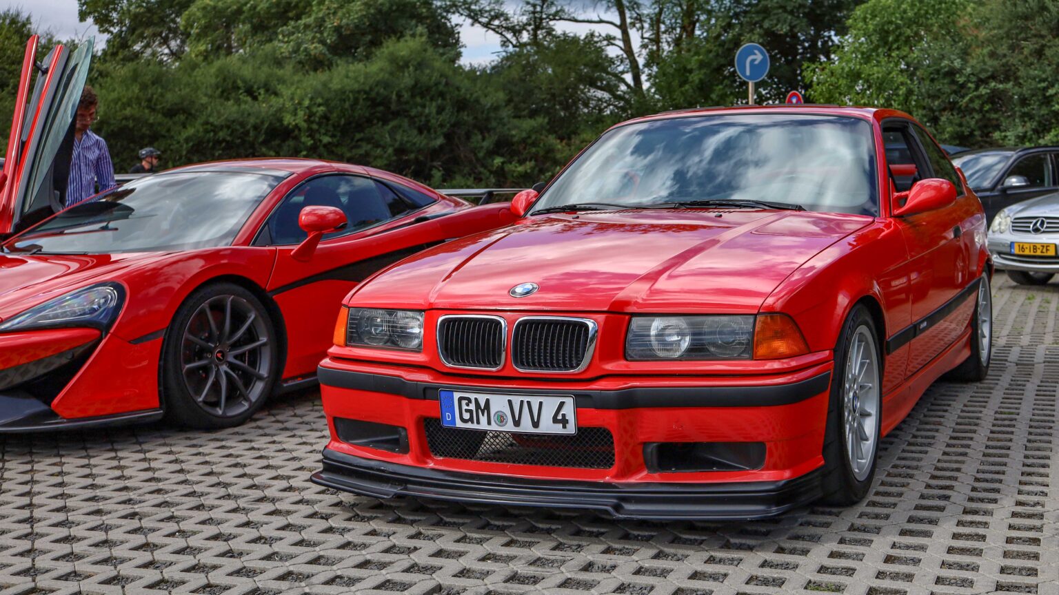 BMW-E36-Coupe-at-Nurburgring