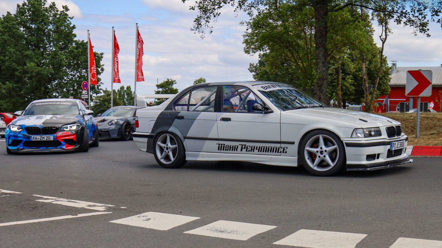 BMW-E36-at-Nurburgring-Roundabout