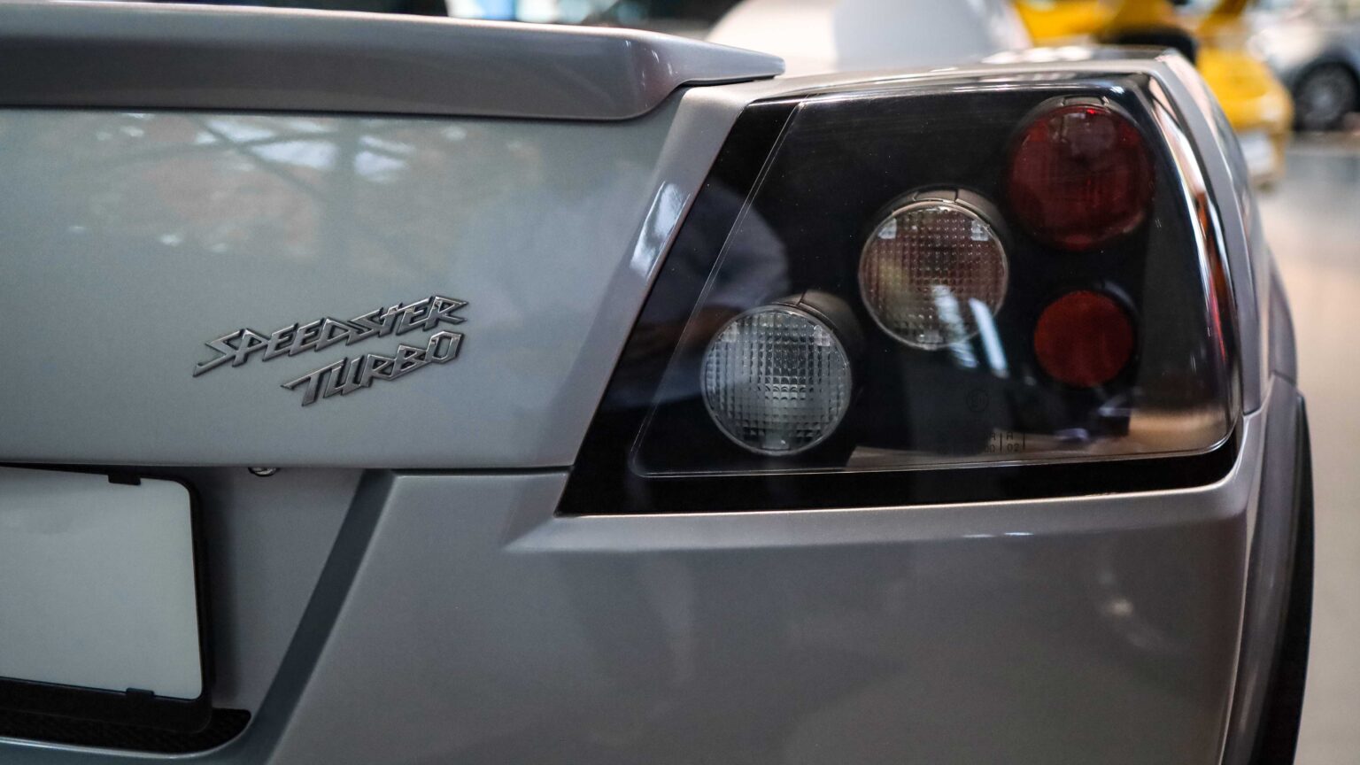 Opel-Speedster-rear