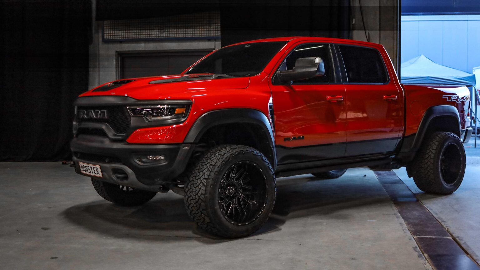 Ram-TRX-red