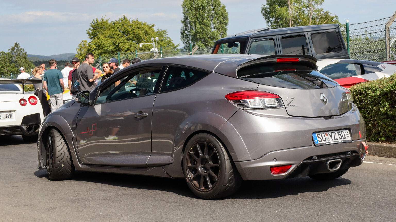 Renault-Megane-Coupe-at-Nurburgring-Parking